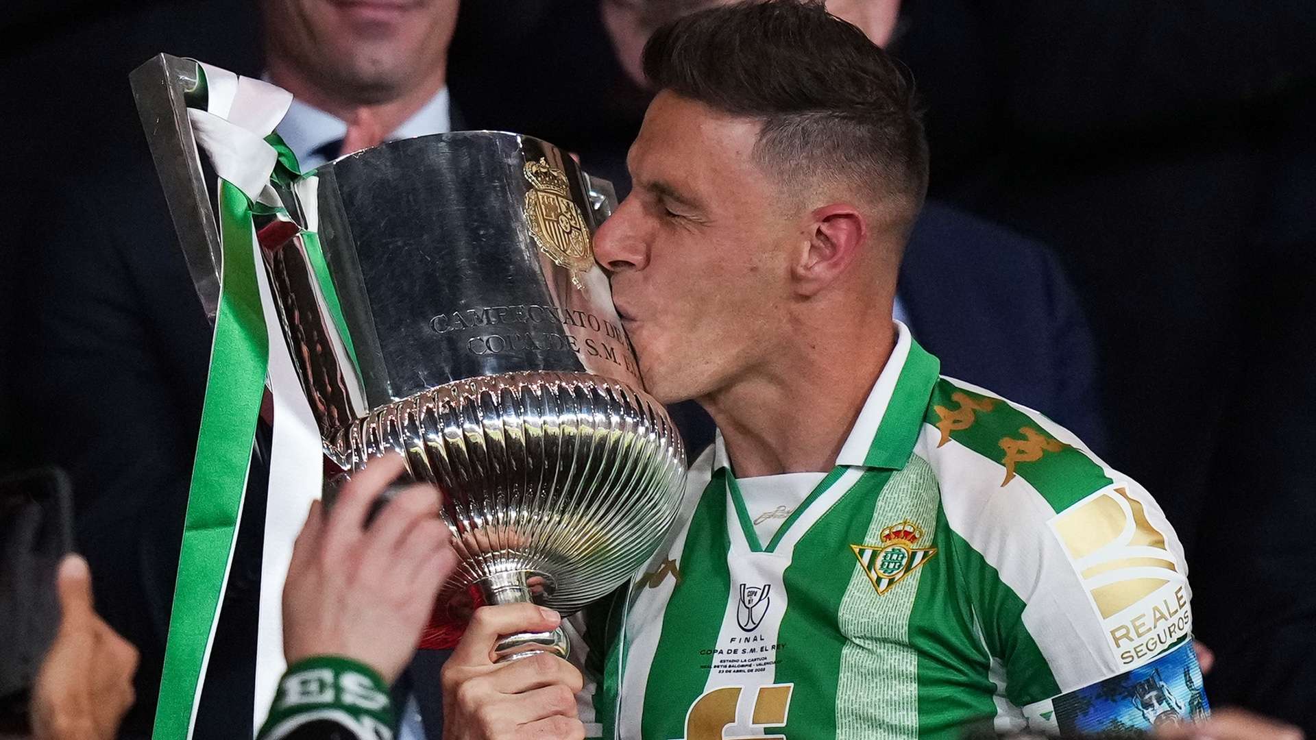 论无疑触及 论无疑触及